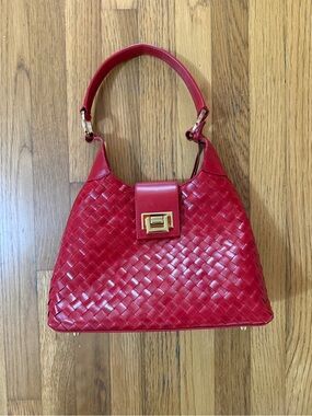 vintage Red basketweave Leather Shoulder Bag with Gold Hardware